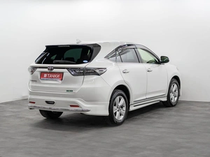 Внедорожник Toyota Harrier 2017 года, 2495000 рублей, Красноярск