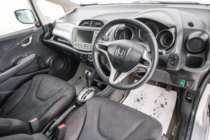 Хетчбэк Honda Fit 2012 года, 749000 рублей, Красноярск