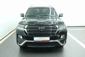 Внедорожник Toyota Land Cruiser 2017 года, 8345000 рублей, Красноярск