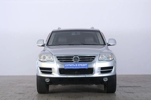Внедорожник Volkswagen Touareg 2008 года, 1089000 рублей, Омск