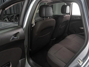 Хетчбэк Opel Astra 2011 года, 789000 рублей, Тюмень