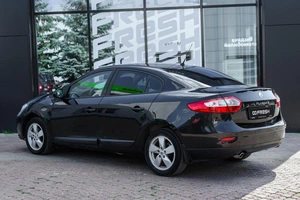 Седан Renault Fluence 2010 года, 539000 рублей, Ульяновск