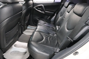 Внедорожник Toyota RAV4 2011 года, 1649000 рублей, Омск