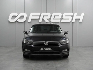 Седан Volkswagen Passat 2017 года, 1598000 рублей, Воронеж