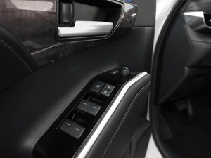 Внедорожник Toyota Highlander 2026 года, 5558888 рублей, Москва
