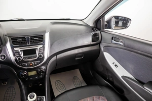 Седан Hyundai Solaris 2011 года, 619000 рублей, Пермь