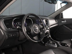 Седан Kia Optima 2013 года, 1240000 рублей, Омск