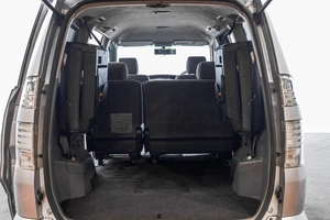 Минивэн Toyota Voxy 2005 года, 1319000 рублей, Барнаул