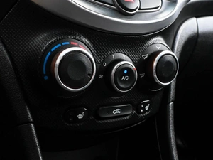 Хетчбэк Hyundai Solaris 2014 года, 818000 рублей, Волгоград