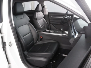 Седан Geely Emgrand 2024 года, 1630000 рублей, Красный Пахарь