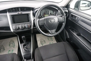 Универсал Toyota Corolla Fielder 2018 года, 1299000 рублей, Красноярск