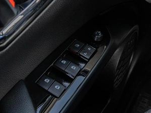 Лифтбек Toyota Prius 2017 года, 2290000 рублей, Краснодар