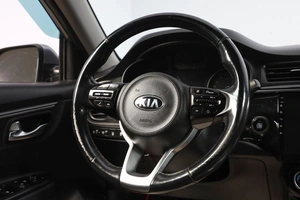 Седан Kia Rio 2019 года, 1699000 рублей, Новосибирск