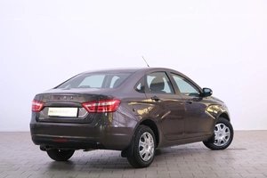 Седан ВАЗ (LADA) Vesta 2017 года, 869000 рублей, Омск
