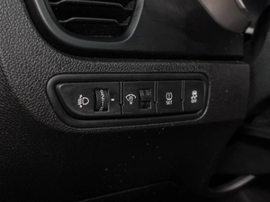 Хетчбэк Kia Rio X 2021 года, 1429000 рублей, Воронеж