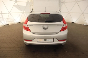 Хэтчбек Hyundai Solaris 2015 года, 890000 рублей, Орёл