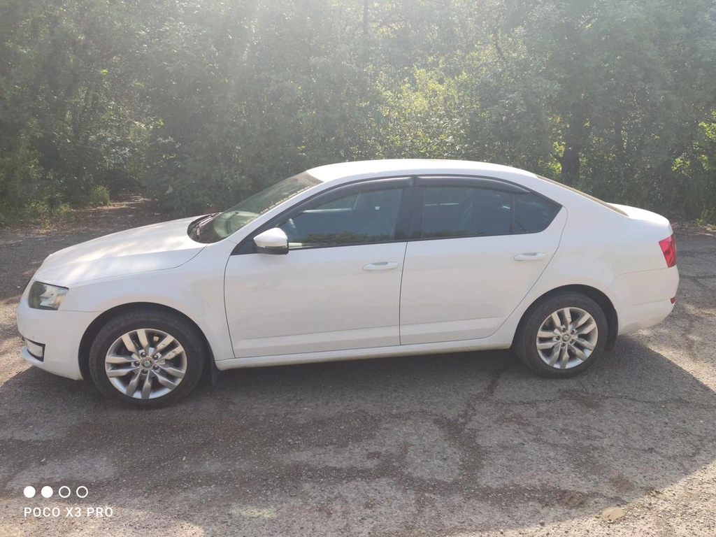 Лифтбек Skoda Octavia 2015 года, 1450000 рублей, Дивногорск