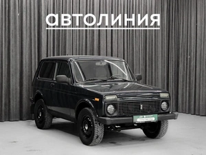 Внедорожник ВАЗ (LADA) 4x4 (Нива) 2015 года, 530000 рублей, Красноярск