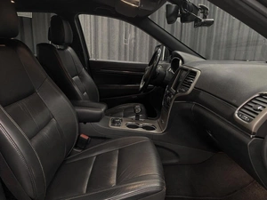 Внедорожник Jeep Grand Cherokee 2013 года, 2390000 рублей, Красноярск