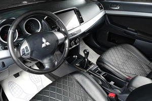 Седан Mitsubishi Lancer 2011 года, 949000 рублей, Тюмень