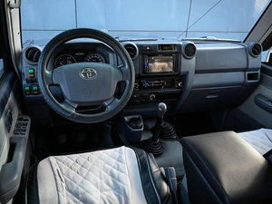 Внедорожник Toyota Land Cruiser 2012 года, 4950000 рублей, Краснодар