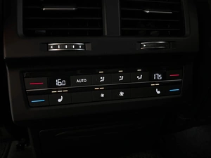 Внедорожник Volkswagen Touareg 2019 года, 4150000 рублей, Красноярск