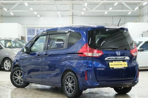 Минивэн Honda Freed 2017 года, 1729000 рублей, Омск