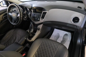 Седан Chevrolet Cruze 2012 года, 609000 рублей, Омск