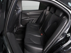 Седан Toyota Camry 2023 года, 3499000 рублей, Красный Пахарь