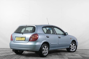 Хетчбэк Nissan Almera 2004 года, 419000 рублей, Кемерово