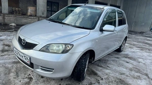 Хетчбэк Mazda Demio 2002 года, 380000 рублей, Красноярск