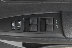 Седан Toyota Corolla Axio 2017 года, 1149000 рублей, Кемерово