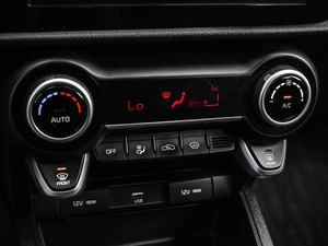 Седан Kia Rio 2021 года, 1624070 рублей, Кирилловка