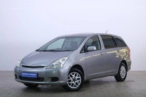 Минивэн Toyota Wish 2003 года, 689000 рублей, Омск