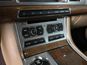 Седан Jaguar XF 2011 года, 1379000 рублей, Аксай