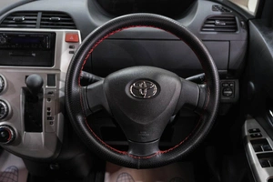 Хетчбэк Toyota Ractis 2009 года, 699000 рублей, Новокузнецк