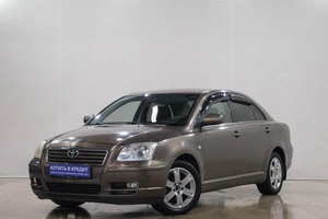 Седан Toyota Avensis 2005 года, 729000 рублей, Новокузнецк