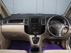 Минивэн Toyota Corolla Spacio 2003 года, 620000 рублей, Омск