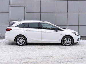Универсал Opel Astra 2021 года, 1790000 рублей, Санкт-Петербург
