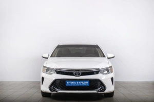 Седан Toyota Camry 2017 года, 1989000 рублей, Томск