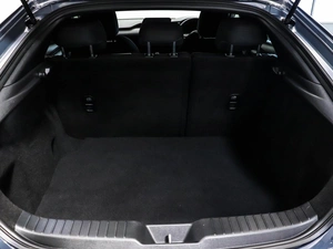Хетчбэк Mazda 3 2019 года, 1699000 рублей, Красноярск