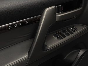 Внедорожник Toyota Land Cruiser 2008 года, 2375000 рублей, Красноярск