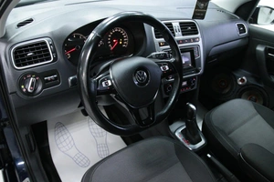 Седан Volkswagen Polo 2016 года, 948000 рублей, Солонцы
