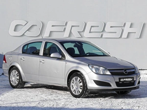 Седан Opel Astra 2010 года, 619000 рублей, Волгоград