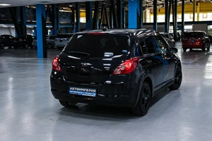 Хетчбэк Nissan Tiida 2006 года, 558000 рублей, Солонцы