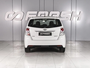 Минивэн Toyota Verso 2013 года, 1199000 рублей, Ростов-на-Дону