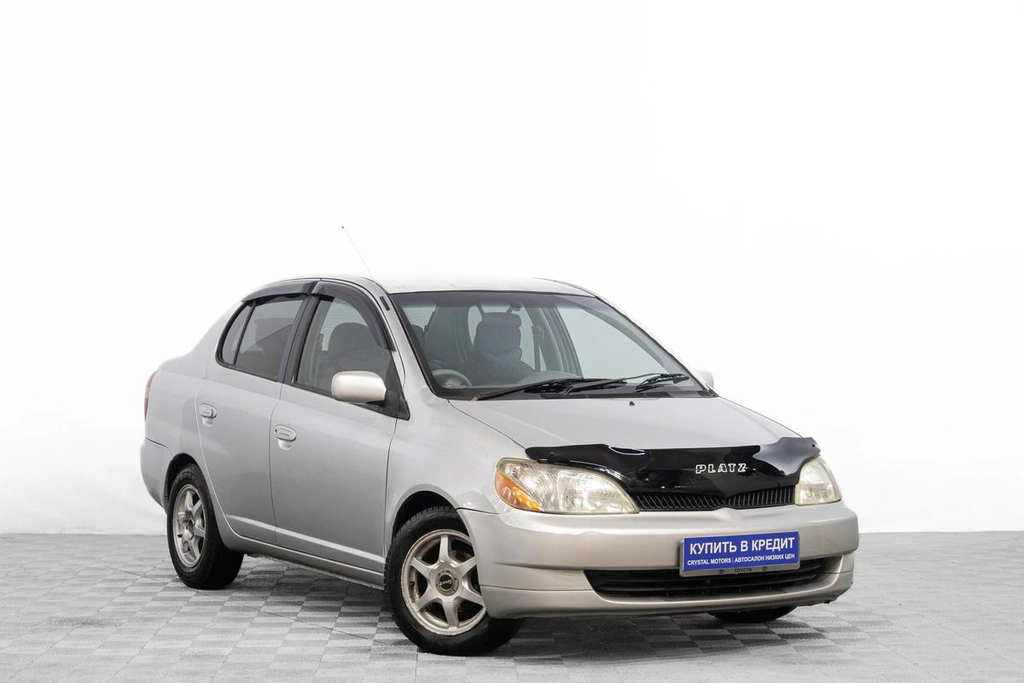 Седан Toyota Platz 2000 года, 449000 рублей, Барнаул