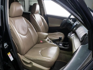 Внедорожник Toyota RAV4 2010 года, 1199000 рублей, Тюмень
