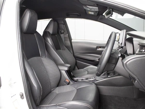 Универсал Toyota Corolla 2019 года, 1705000 рублей, Омск