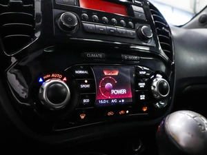 Внедорожник Nissan Juke 2011 года, 880000 рублей, Красноярск